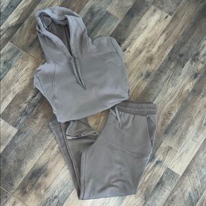 Women's Matching Set - Sweatpants & Hoodie